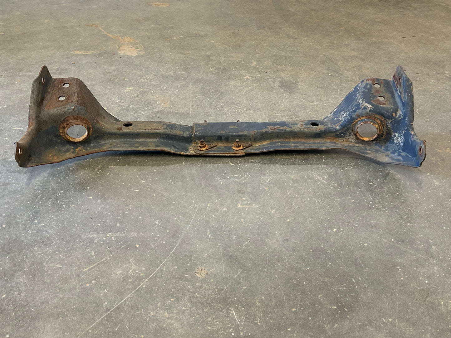 91-94 Explorer OEM Radius Arm Crosmember