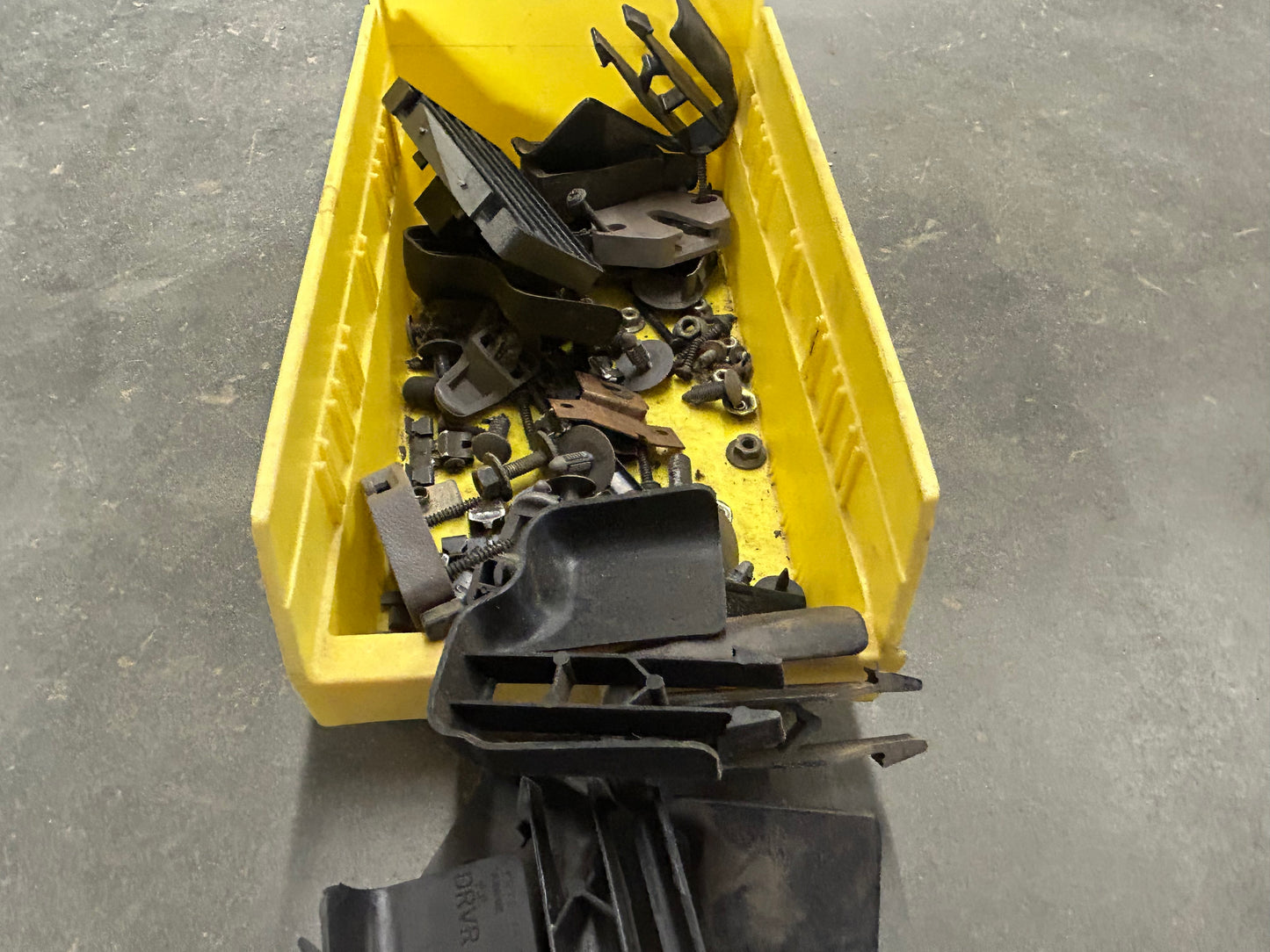 91-94 Explorer Interior Hardware Bin