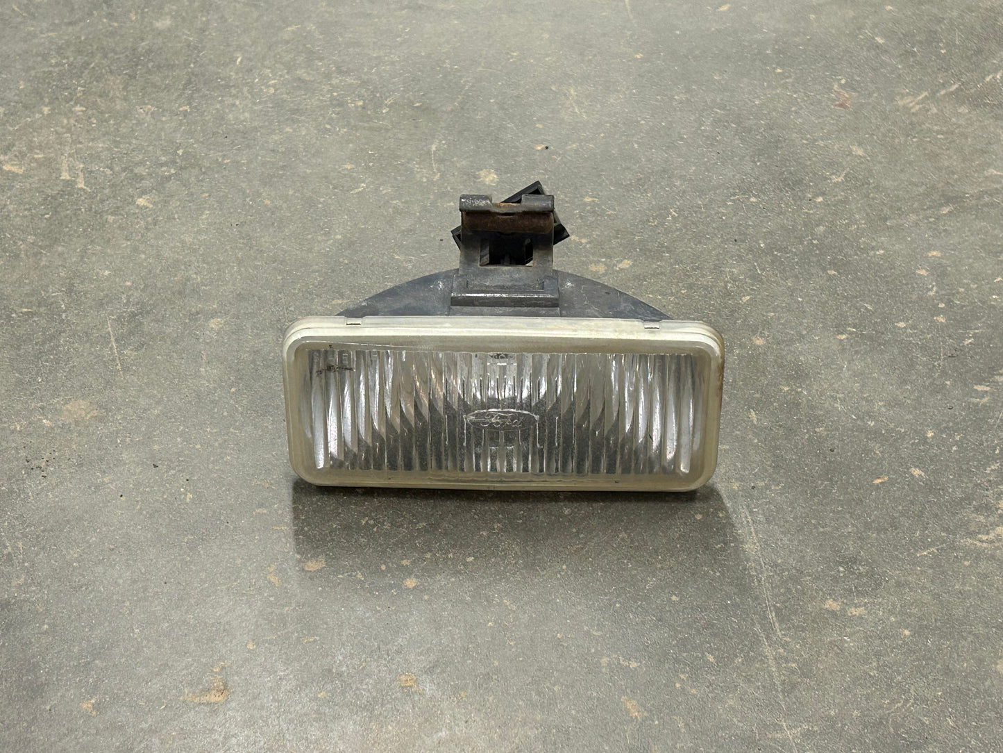 95-98 Explorer Fog Light