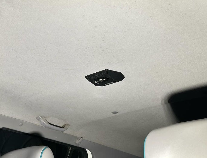 91-94 Cargo & Dome Light Mounts