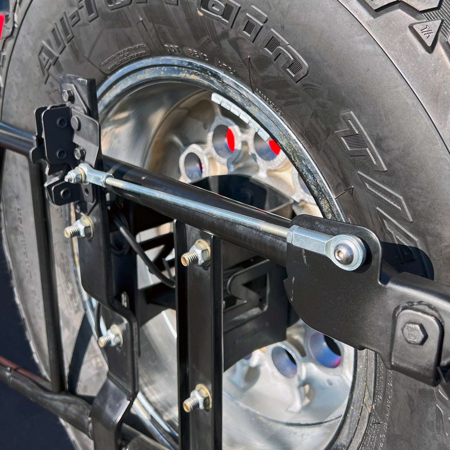 80-96 Ford Bronco Heavy Duty Spare Tire Swingout Linkage