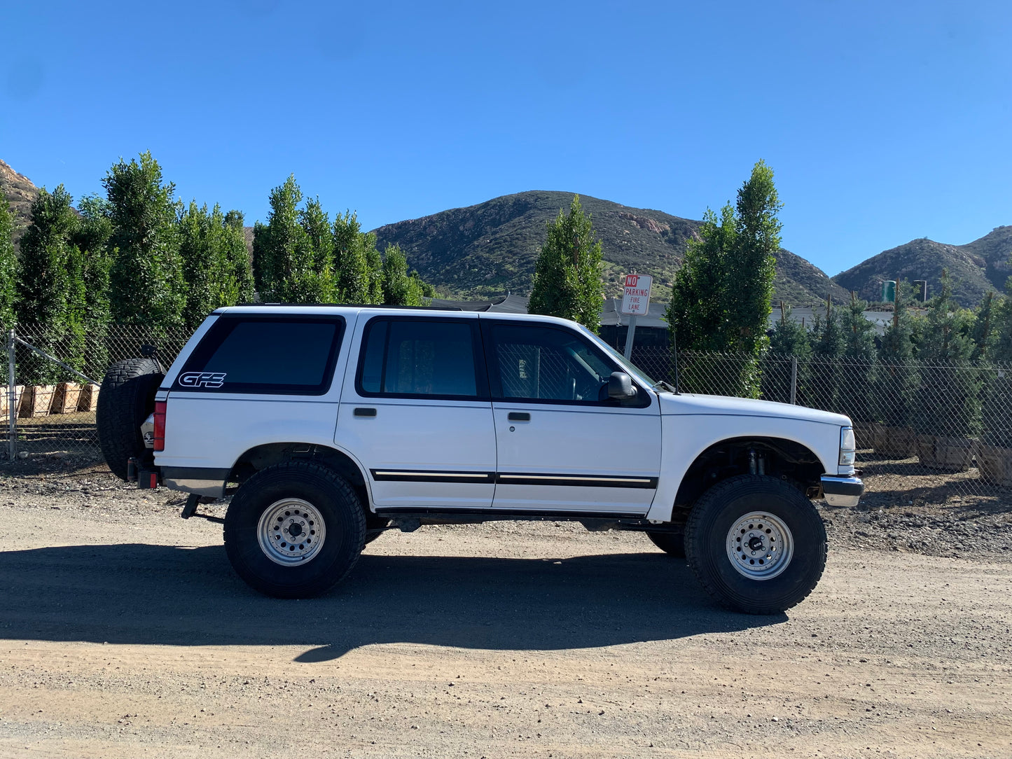 91-94 Fiberglass 3" Bulged Fenders