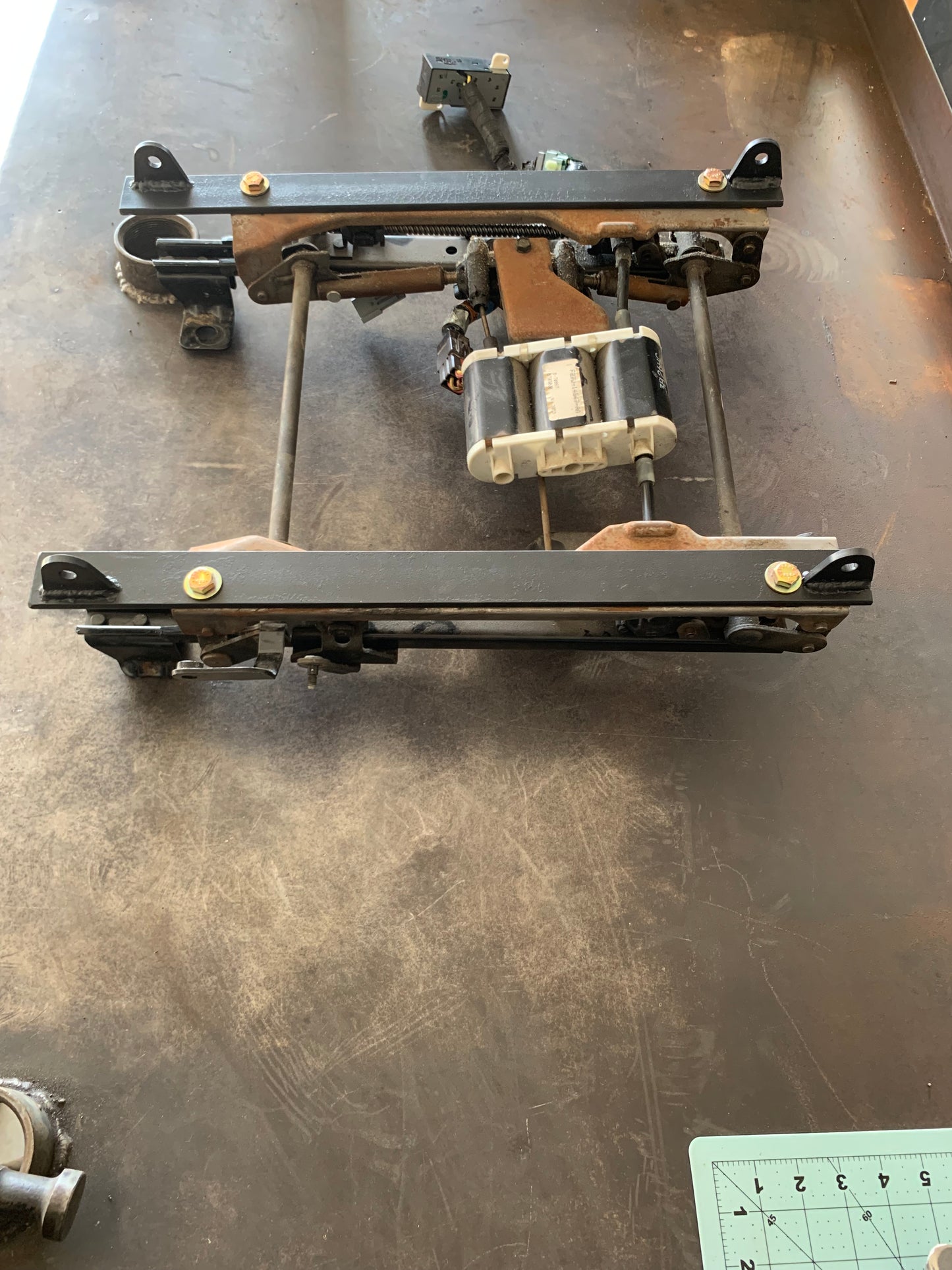 91-01 Bolt In Bucket Seat Mounts