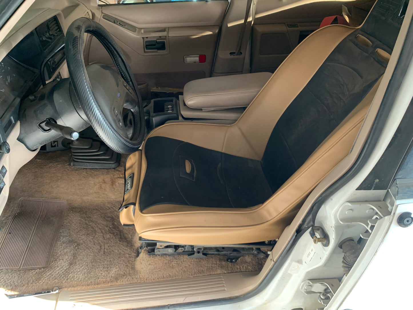 91-01 Bolt In Bucket Seat Mounts
